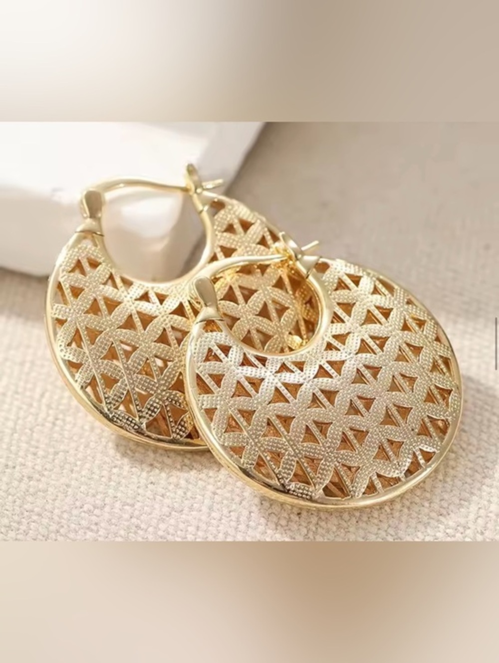 New 18K Gold Basket Hoop